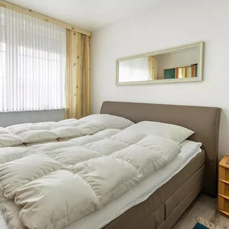 Holiday home Makrele